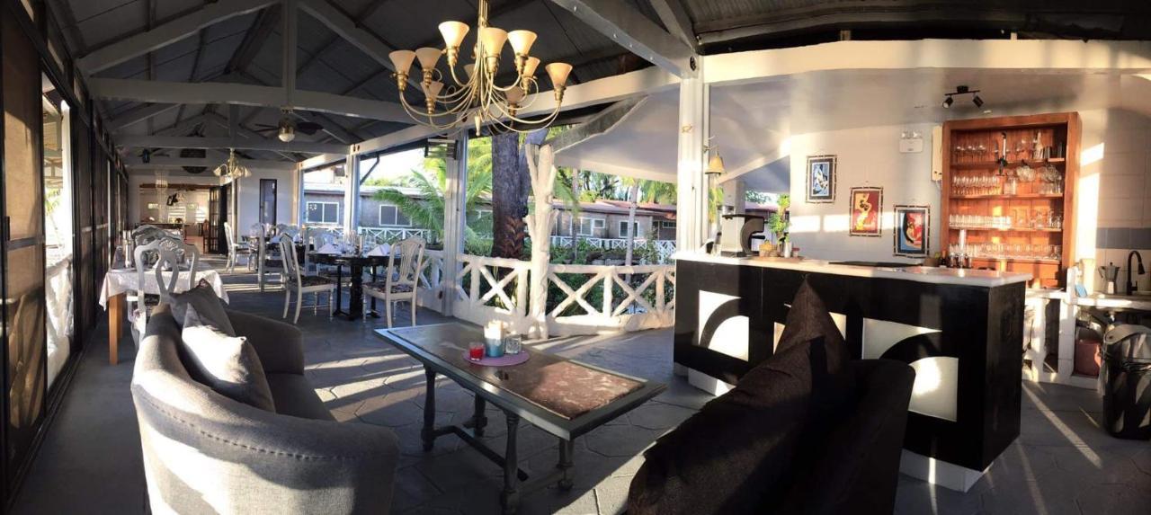 Sunbloom Beachfront Hotel And Restaurant Zambales Sinabacan Екстер'єр фото