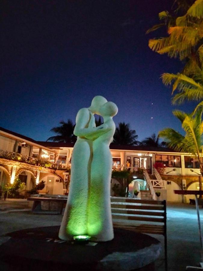Sunbloom Beachfront Hotel And Restaurant Zambales Sinabacan Екстер'єр фото