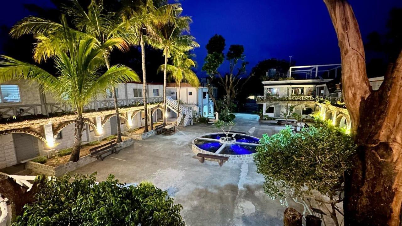 Sunbloom Beachfront Hotel And Restaurant Zambales Sinabacan Екстер'єр фото
